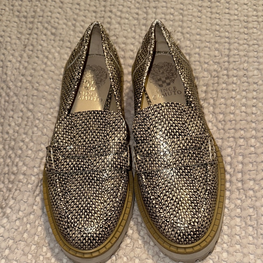 Vince Caputo loafers - size 6